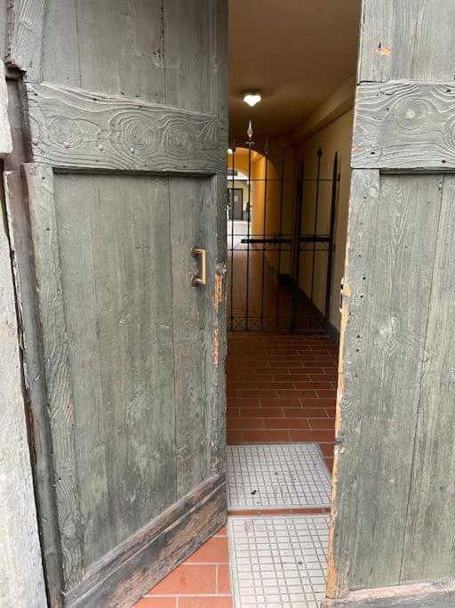 Accademia Love Apartment Bergamo Exterior photo